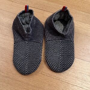 Bombas  Gripper Slippers, Black and Gray, Size L